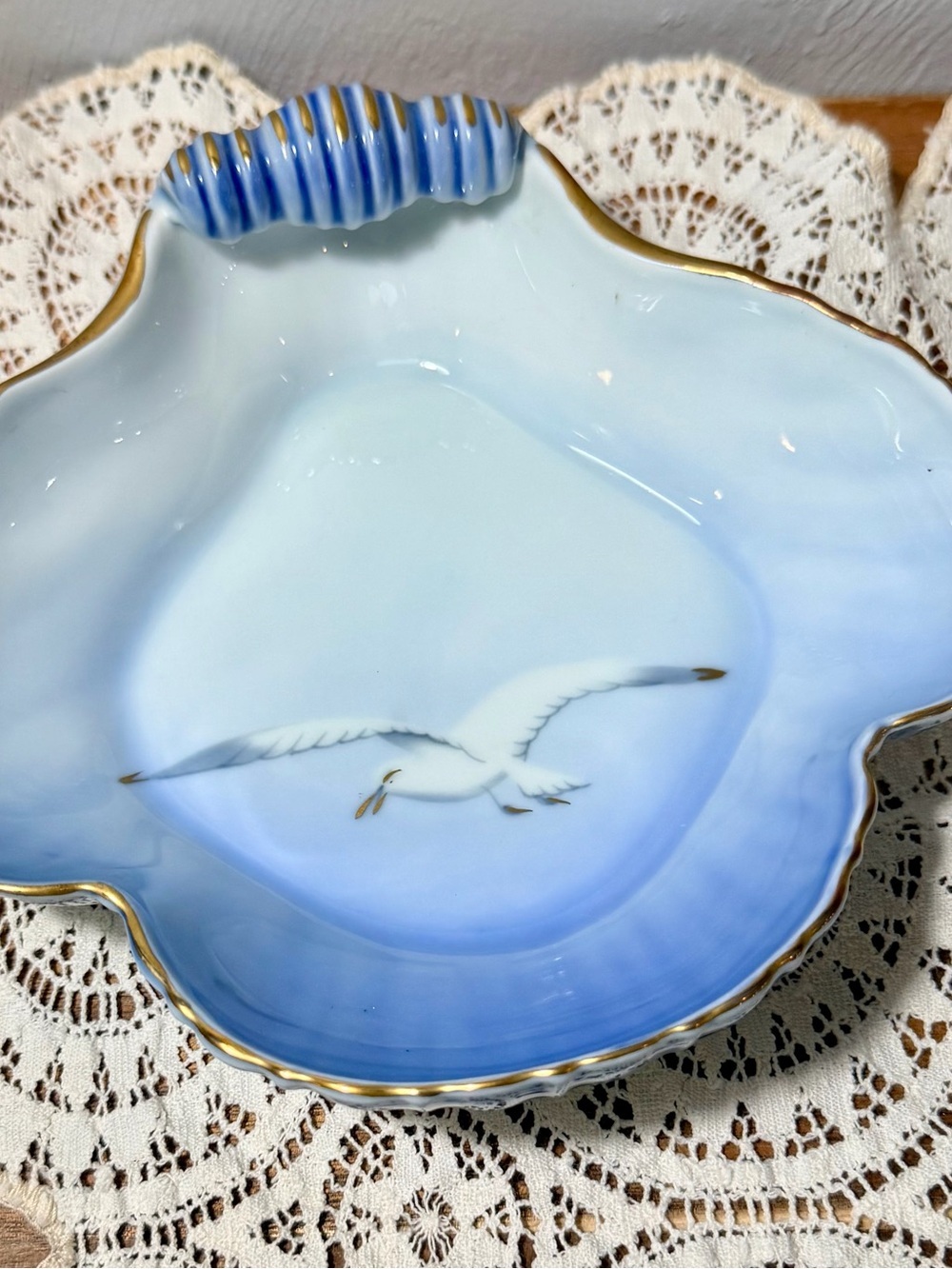 Vintage B&G Copenhagen Porcelain Shell Dish, Blue Ombre Seagull Gold Trim - Picture 3 of 13